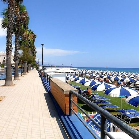 Calliope Terracina Exterior photo